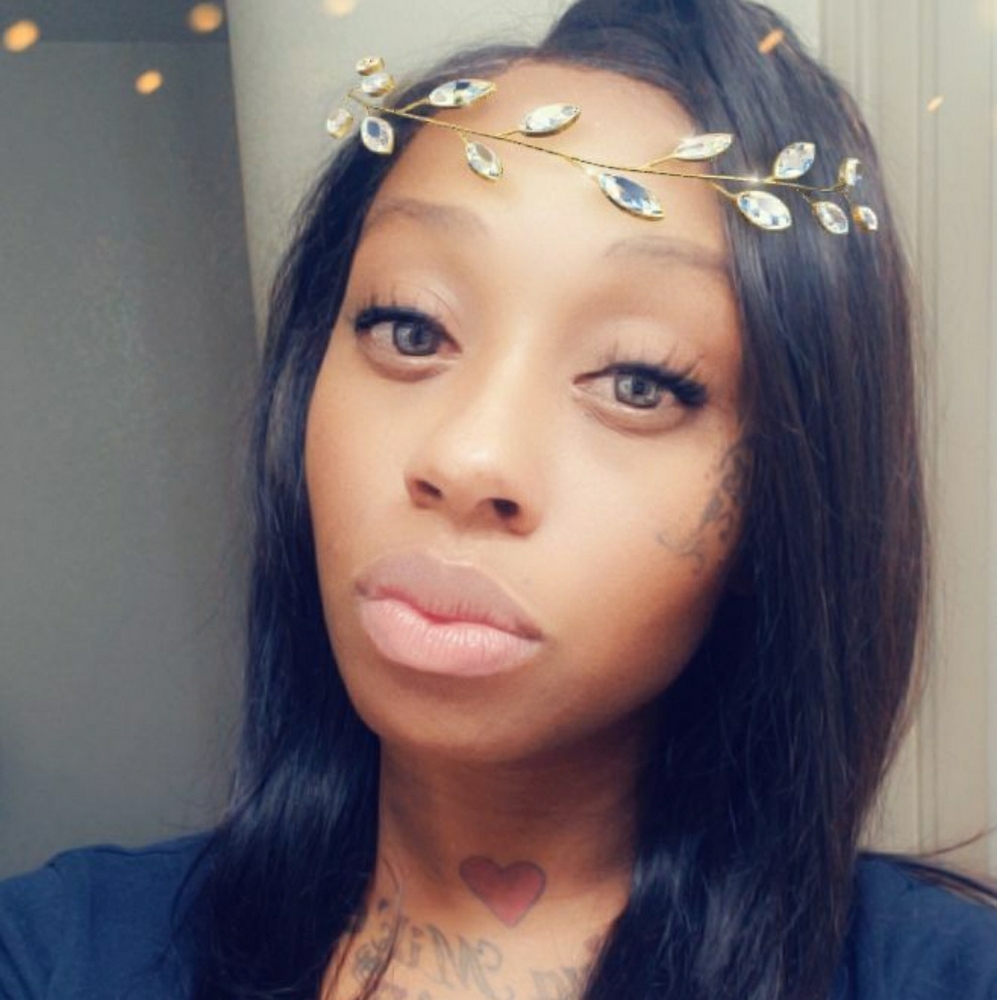 Meet your Posher, Eyisha